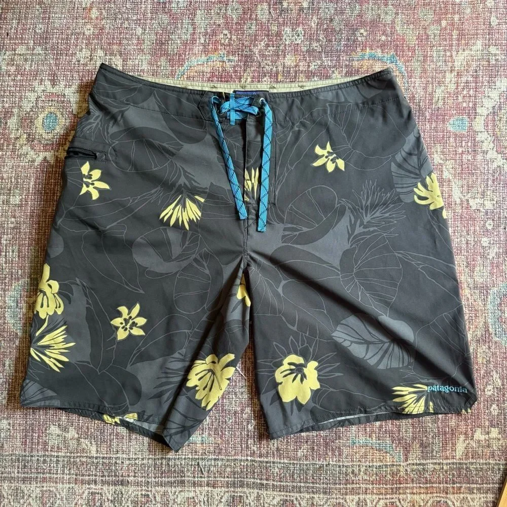 Patagonia Men's Swim Shorts - gray and Yellow Floral size 35 - Picture 1 of 9